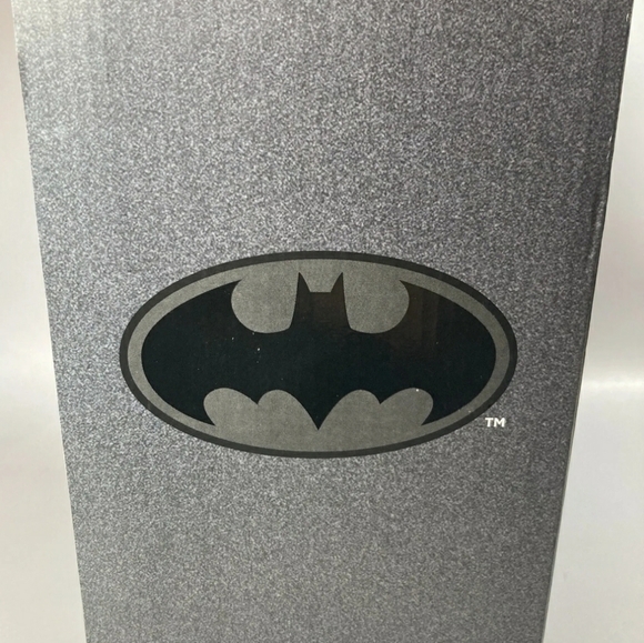 Batwing Posable Lamp DC Comics Batman 1989 Style New In Box - Hard to Find! - Picture 4 of 4